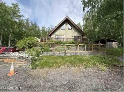 4231 E Foxtrot Ave, Wasilla, AK 99654