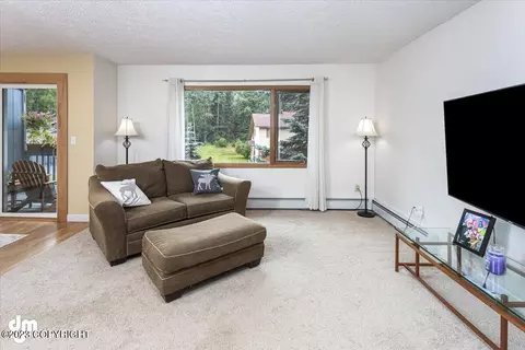 18713 S Kanaga Loop, Eagle River, AK 99577 photo 6