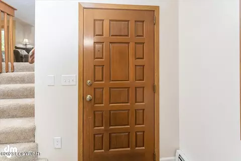 18713 S Kanaga Loop, Eagle River, AK 99577 photo 4
