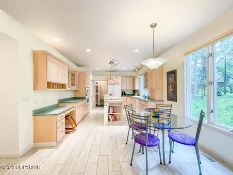 5820 W Tree Dr, Anchorage, AK 99507 photo 2