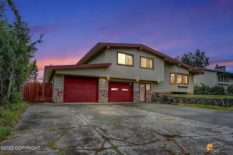 4707 Melvin Ave, Anchorage, AK 99517