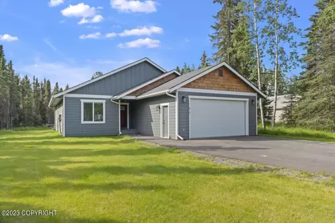 615 Yupik Rd, Soldotna, AK 99669