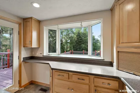 9644 Nulato Cir, Eagle River, AK 99577 photo 6