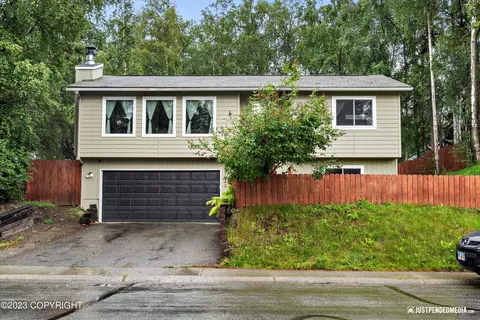 17543 Toakoana Dr, Eagle River, AK 99577