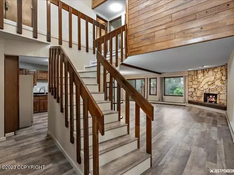 7715 Highlander Dr, Anchorage, AK 99518 photo 3