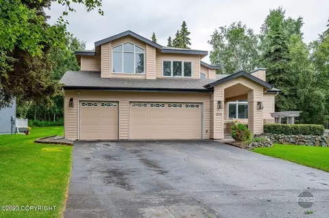 3370 Whiteney Cir, Anchorage, AK 99516
