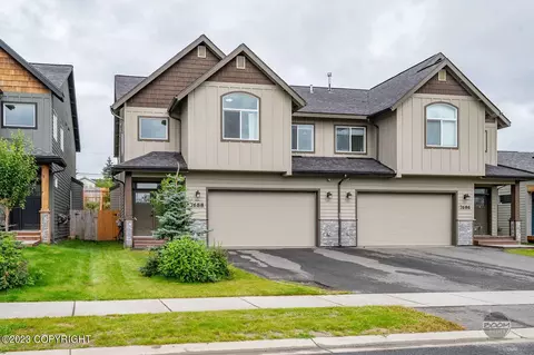 7688 Gate Creek Dr, Anchorage, AK 99502
