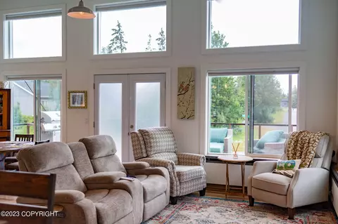 384 W Sunrise Ave, Soldotna, AK 99669