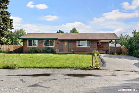 8561 Kathleen Dr, Anchorage, AK 99502