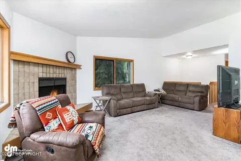 9425 Agattu Cir, Eagle River, AK 99577 photo 8