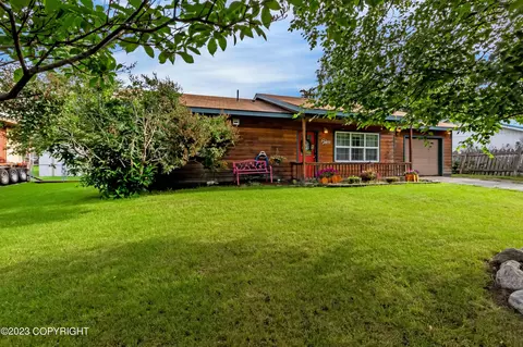 905 W Josh Dr, Palmer, AK 99645