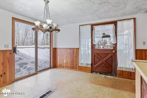 12244 Center St, Eagle River, AK 99577 photo 9
