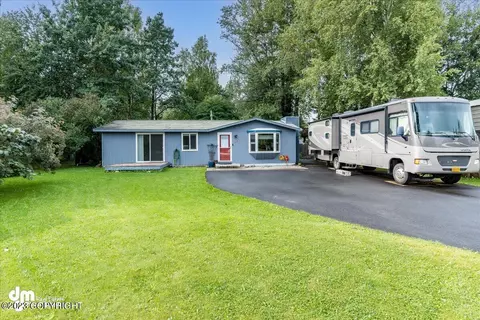 7514 Arthur Ct, Anchorage, AK 99502