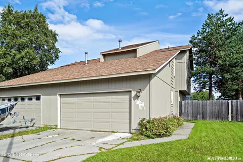 1629 Bellevue Cir, Anchorage, AK 99515