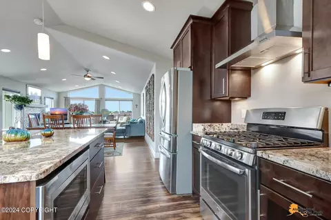 Kitchen - 3188 Morgan Loop, Anchorage, AK 99516 photo 4 of 6