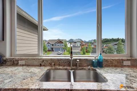 Kitchen - 3188 Morgan Loop, Anchorage, AK 99516 photo 5 of 6