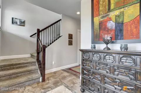 Entry Way - 3188 Morgan Loop, Anchorage, AK 99516 photo 4 of 7