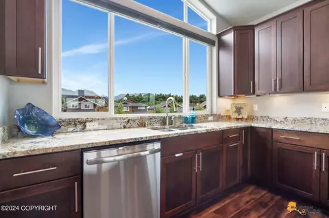 Kitchen - 3188 Morgan Loop, Anchorage, AK 99516 photo 6 of 6