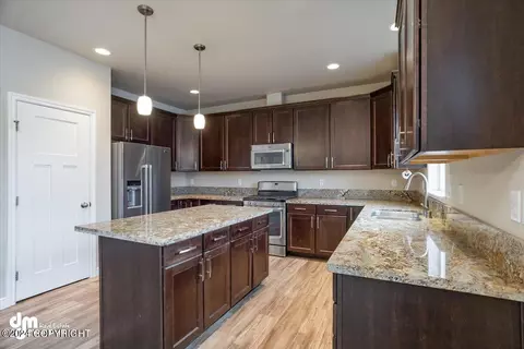 Kitchen - 1222 E Hidden Ranch Loop, Palmer, AK 99645 photo 10 of 15