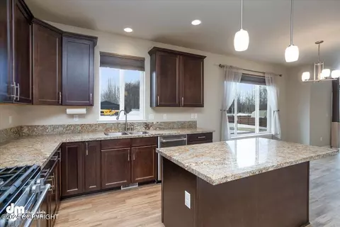 Kitchen - 1222 E Hidden Ranch Loop, Palmer, AK 99645 photo 12 of 15