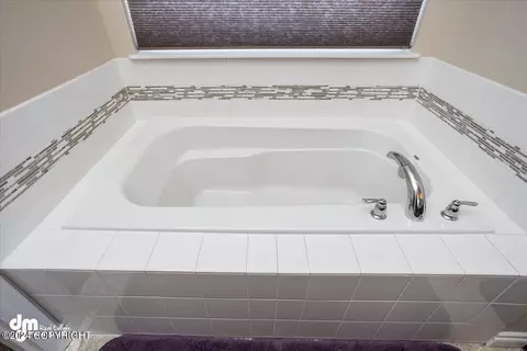 Bath - 1222 E Hidden Ranch Loop, Palmer, AK 99645 photo 3 of 17