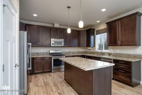 Kitchen - 1222 E Hidden Ranch Loop, Palmer, AK 99645 photo 8 of 15