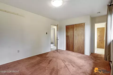 1606 Wolverine St, Anchorage, AK 99504 photo 12