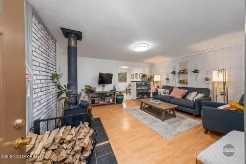 4622 E 6th Ave, Anchorage, AK 99508 photo 8