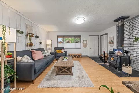 4622 E 6th Ave, Anchorage, AK 99508 photo 7