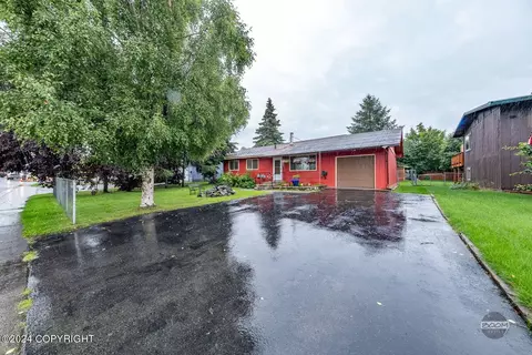 4622 E 6th Ave, Anchorage, AK 99508 photo 2