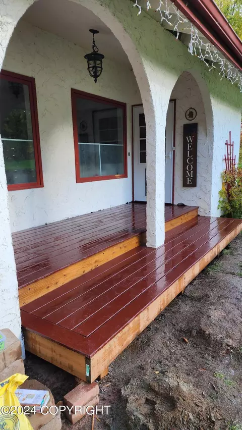 Exterior - 715 E Barra Loop, Wasilla, AK 99654 photo 6 of 9
