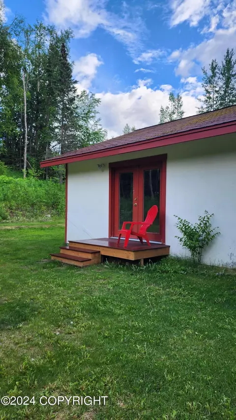 Exterior - 715 E Barra Loop, Wasilla, AK 99654 photo 8 of 9