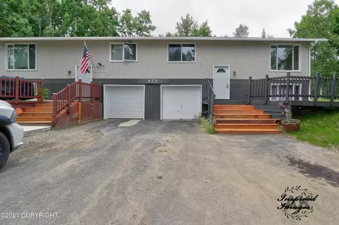 872 Ridge Loop Rd, North Pole, AK 99705