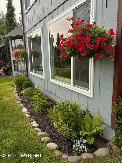 1644 Juneau Dr # 1644C, Anchorage, AK 99501