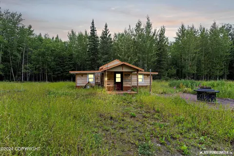 16849 E Camp Alaska Cir, Palmer, AK 99645