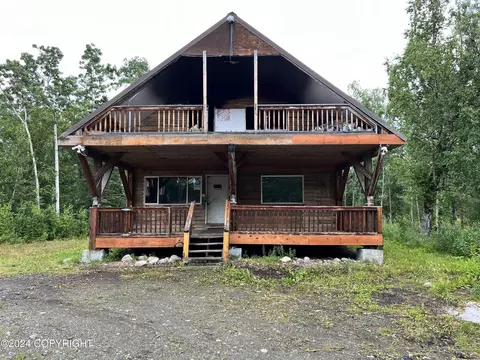 10741 E Jensen Rd, Palmer, AK 99645