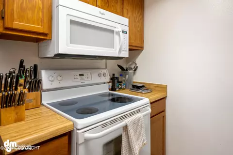 Kitchen - 9610 Morningside Loop # B4, Anchorage, AK 99515 photo 2 of 3