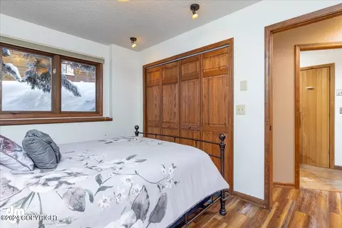 521 Donna Dr, Anchorage, AK 99504 photo 29