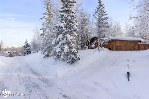 521 Donna Dr, Anchorage, AK 99504 photo 42