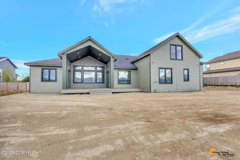 3584 S Barn Gable Loop, Wasilla, AK 99654 photo 4