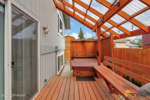 4809 E 5th Ave, Anchorage, AK 99508 photo 4