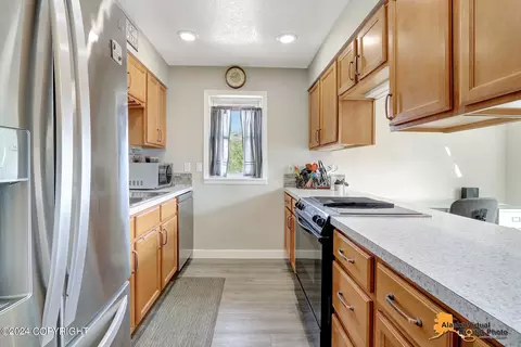 4809 E 5th Ave, Anchorage, AK 99508 photo 6