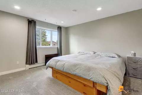 4809 E 5th Ave, Anchorage, AK 99508 photo 22