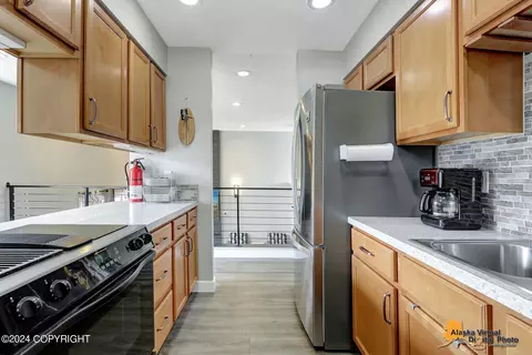 4809 E 5th Ave, Anchorage, AK 99508 photo 16