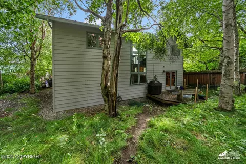 Exterior - 4401 Edinburgh Dr, Anchorage, AK 99502 photo 6 of 11