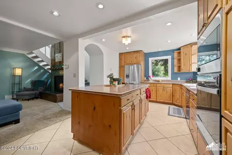 Kitchen - 4401 Edinburgh Dr, Anchorage, AK 99502 photo 9 of 9