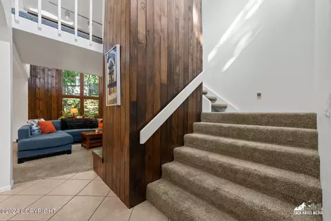Entry Way - 4401 Edinburgh Dr, Anchorage, AK 99502 photo 3 of 6