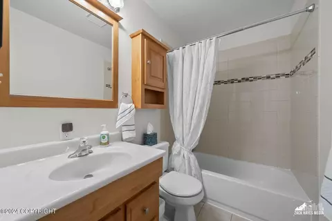 Bath - 4401 Edinburgh Dr, Anchorage, AK 99502 photo 5 of 5