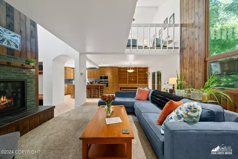 Living - 4401 Edinburgh Dr, Anchorage, AK 99502 photo 5 of 7