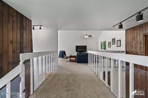 Entry Way - 4401 Edinburgh Dr, Anchorage, AK 99502 photo 5 of 6